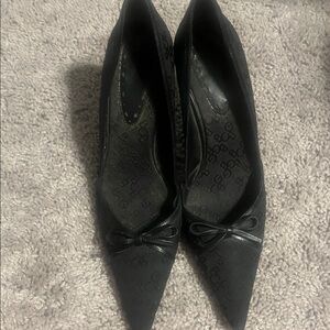 Black BCBG  Bow Detail Women's Shoes size 7.5 ( eu size 38)
